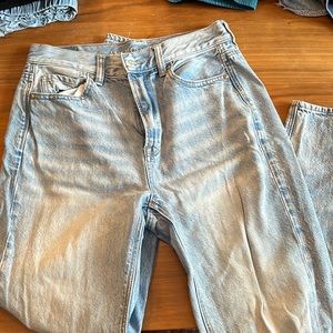 American Eagle Mom Jeans